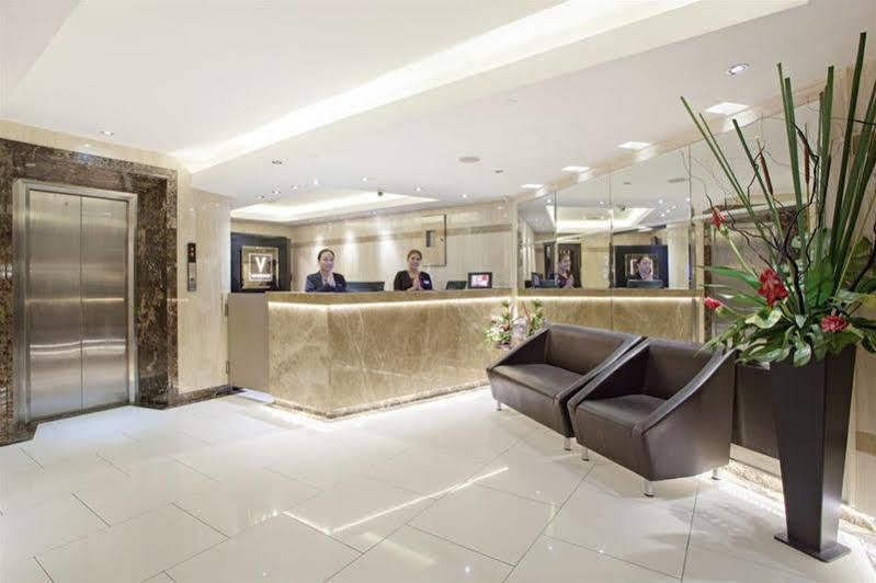 V Residence Serviced Apartment Banguecoque Exterior foto